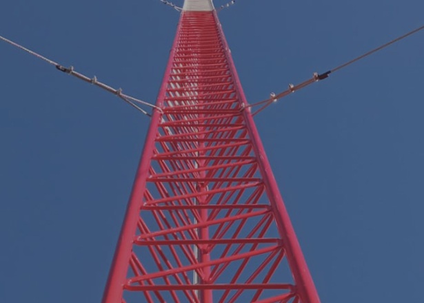 Torres arriostradas de medición de viento